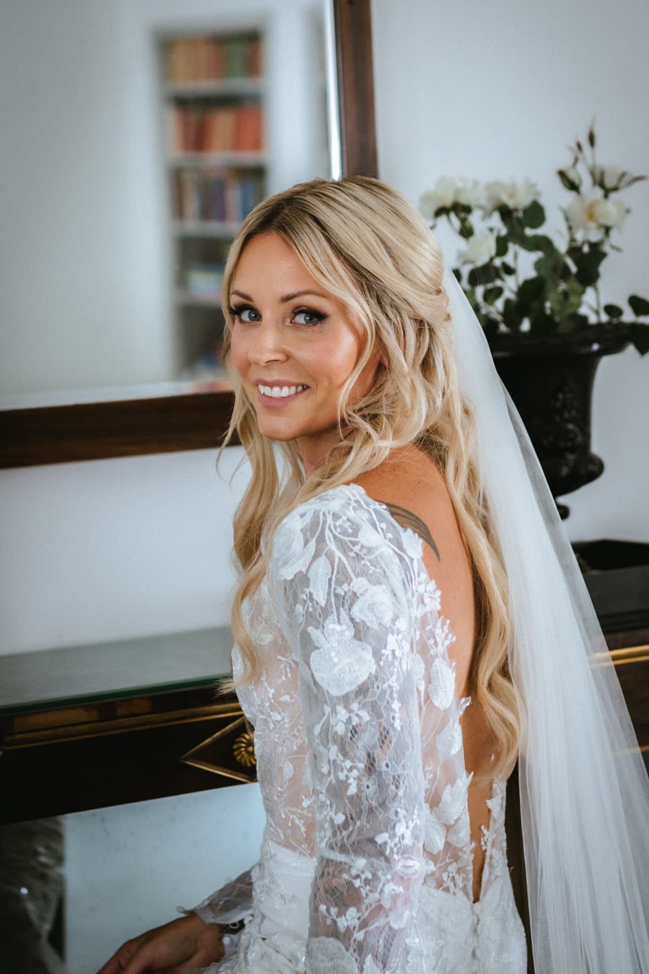 Veil And Mirror — Wedding photography by Studio Witell
