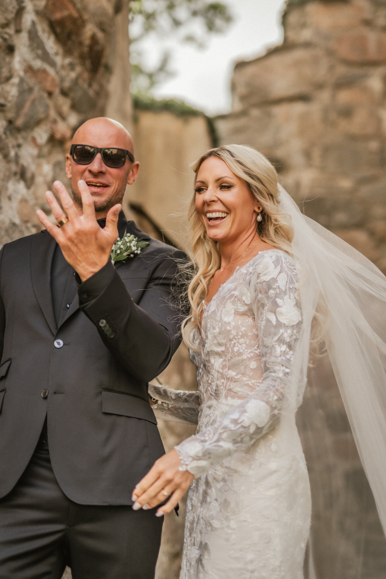 Just Married Laugh — Wedding photography by Studio Witell