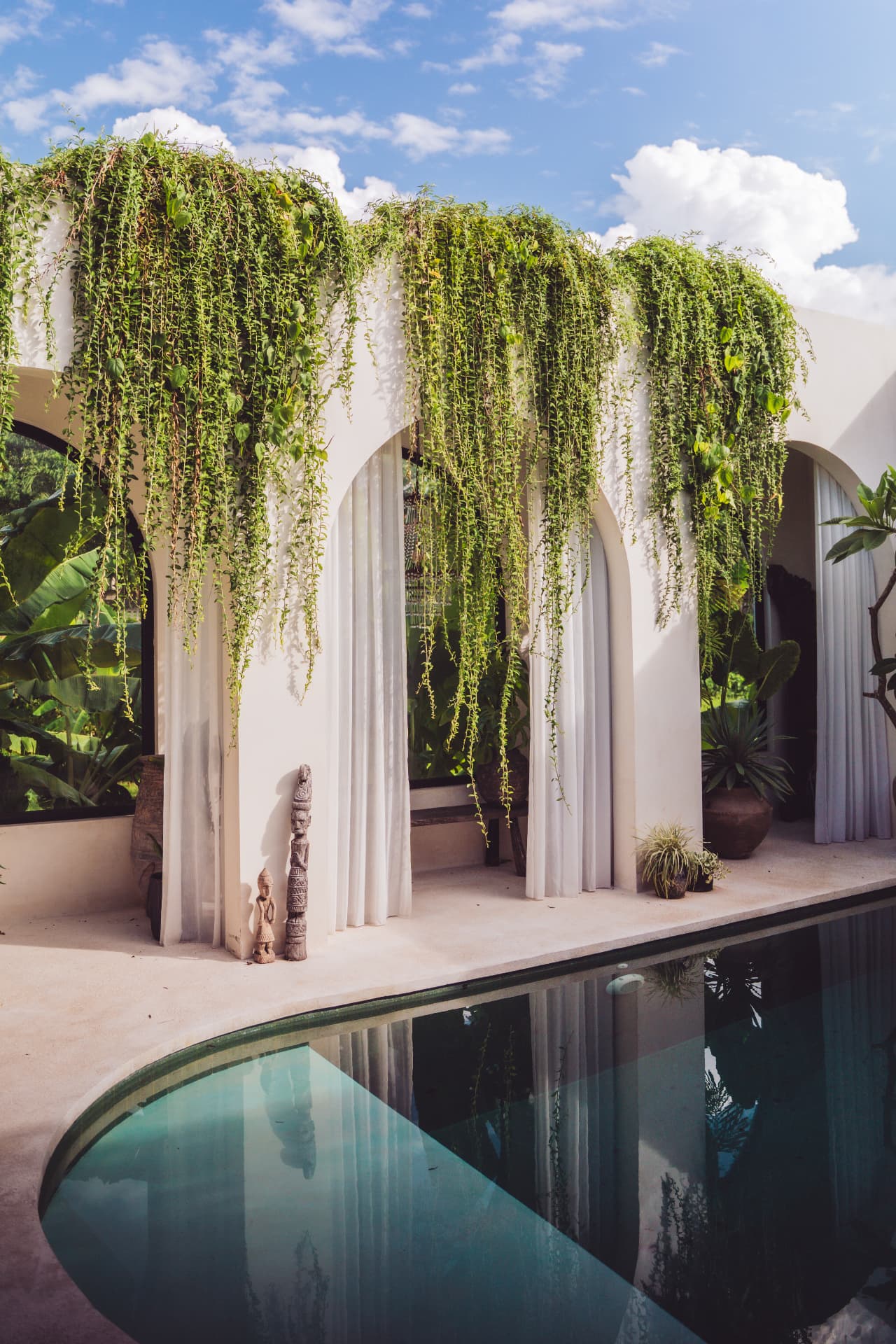 Vine-Draped Arches, photography by Studio Witell